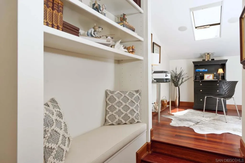 La Jolla, California 92037, United States, 3 Bedrooms Bedrooms, ,3 BathroomsBathrooms,Residential,Active,152760