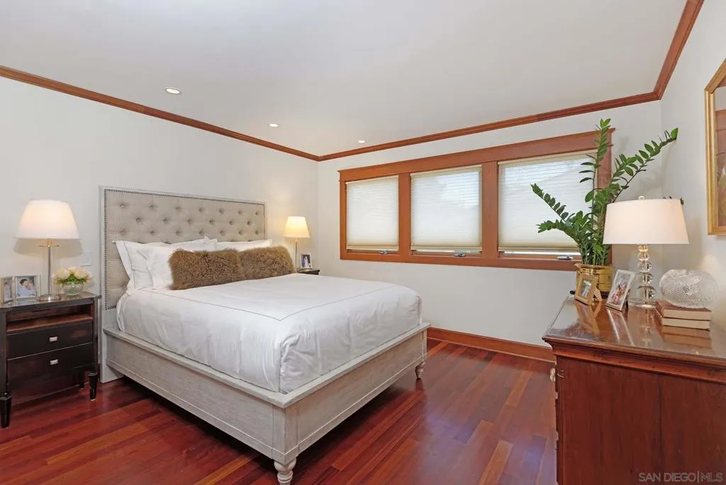 La Jolla, California 92037, United States, 3 Bedrooms Bedrooms, ,3 BathroomsBathrooms,Residential,Active,152760