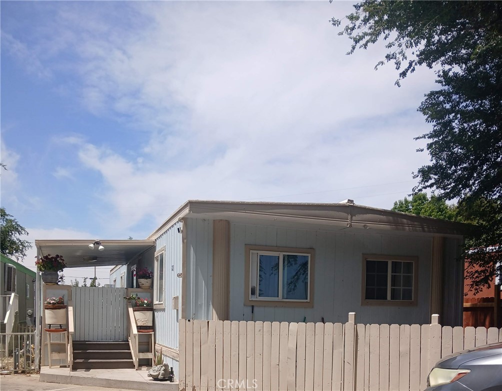 2515 E Ave I