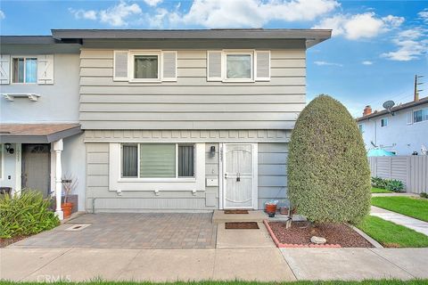 Properties 9 19937 Sheffield Huntington Beach CA 92646