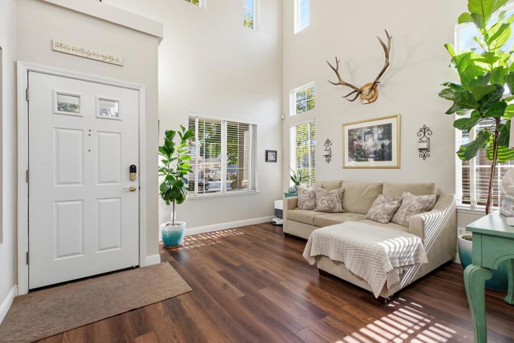 4285 Merchant Lane
