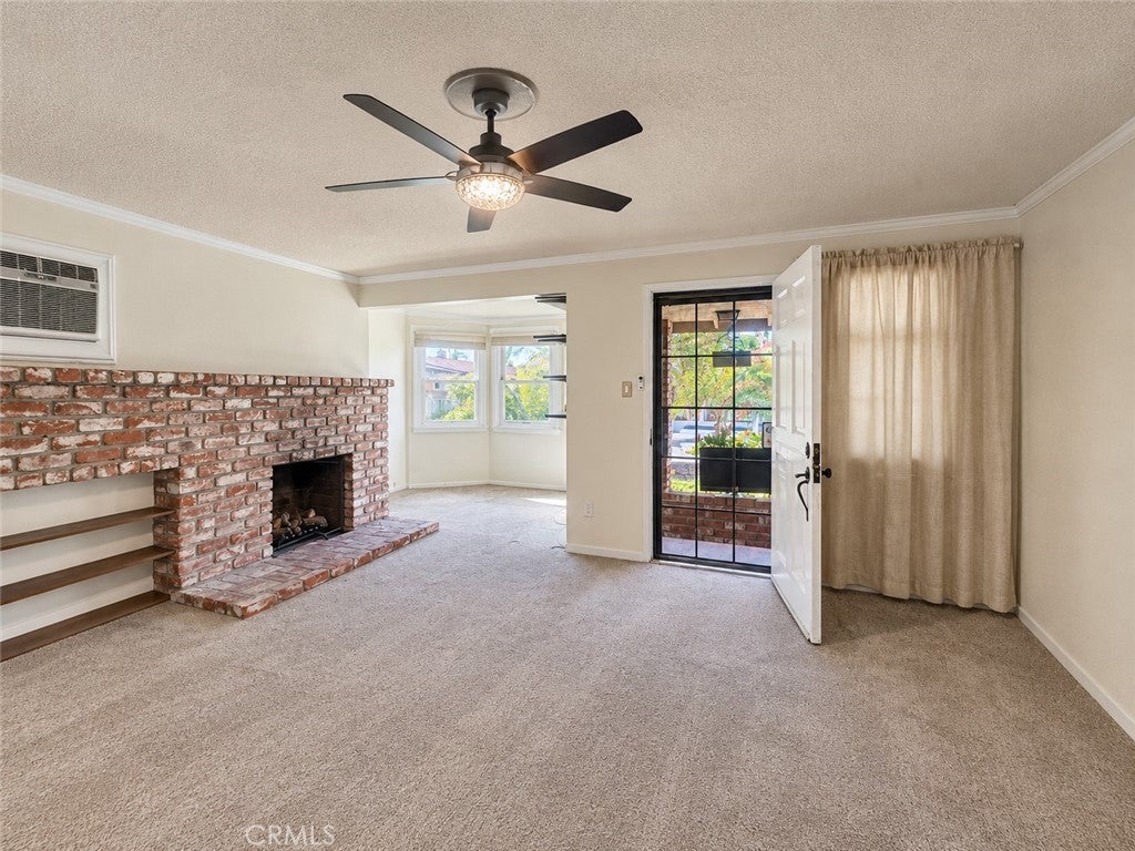 8821 Shenandoah