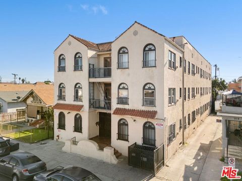 Photo of 210 W 43rd Place, Los Angeles, CA 90037 (MLS # 26637193)