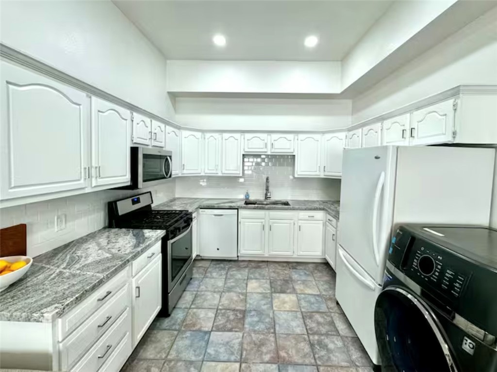 Downtown Area (DOWN) - Residential Lease