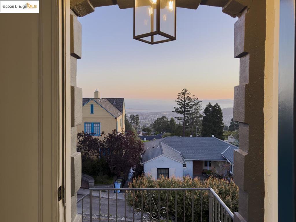 NORTH BERKELEY - Residential