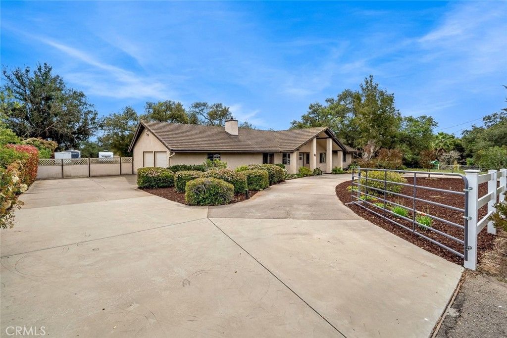 Photo of 825 Sandydale Dr, Nipomo, CA 93444 (MLS # PI26037585)