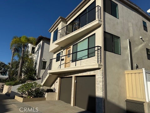Photo of 1838 Manhattan Ave AVE, Hermosa Beach, CA 90254 (MLS # SB26231279)