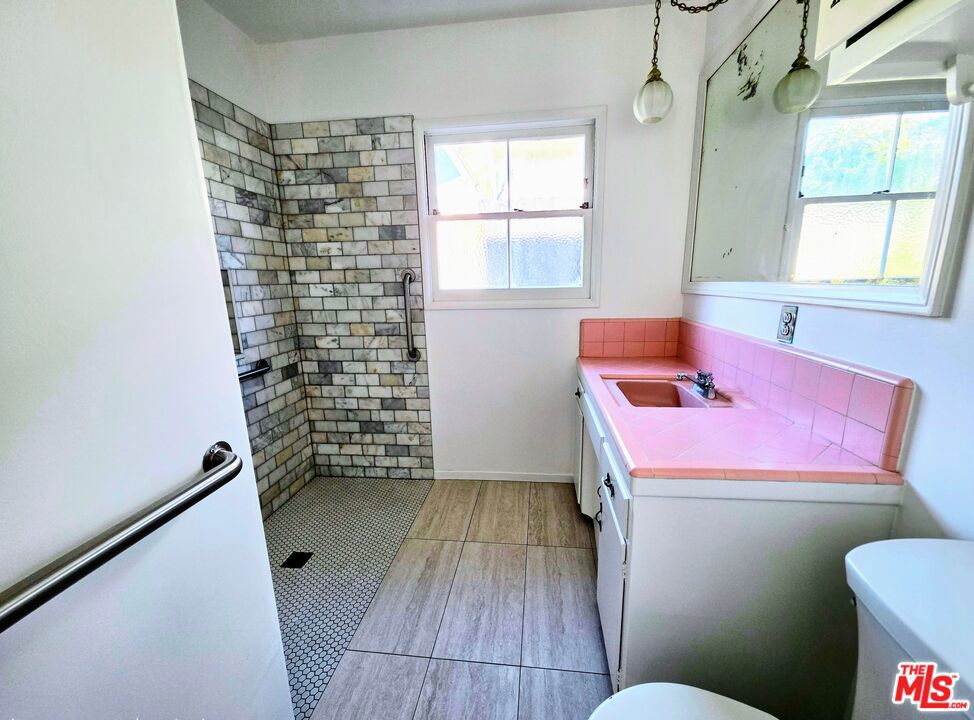 TRACT NO 18497 LOT 45 - Residential