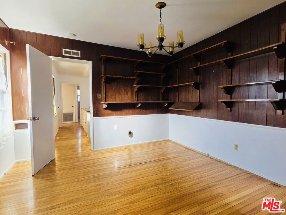 TRACT NO 18497 LOT 45 - Residential