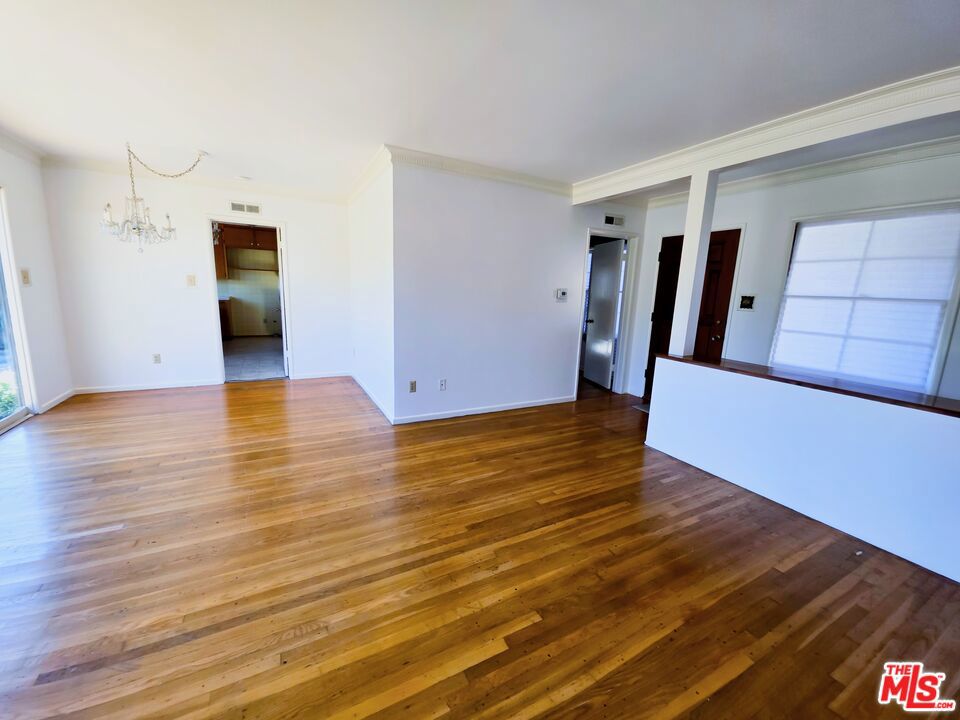 TRACT NO 18497 LOT 45 - Residential