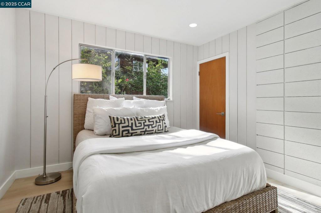 ORINDA C.C. - Residential