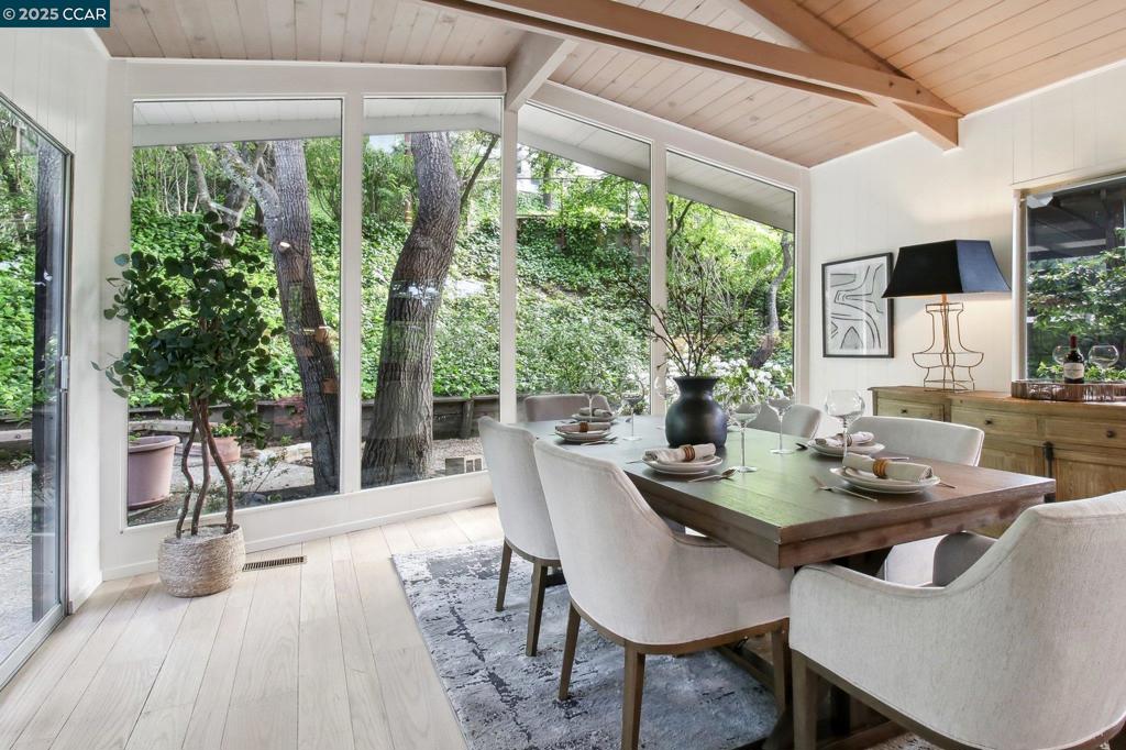ORINDA C.C. - Residential