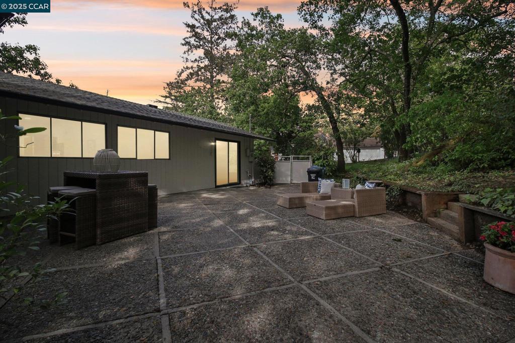 ORINDA C.C. - Residential