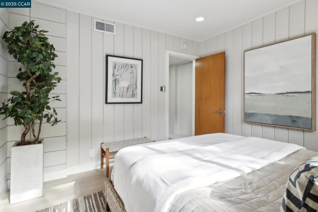 ORINDA C.C. - Residential