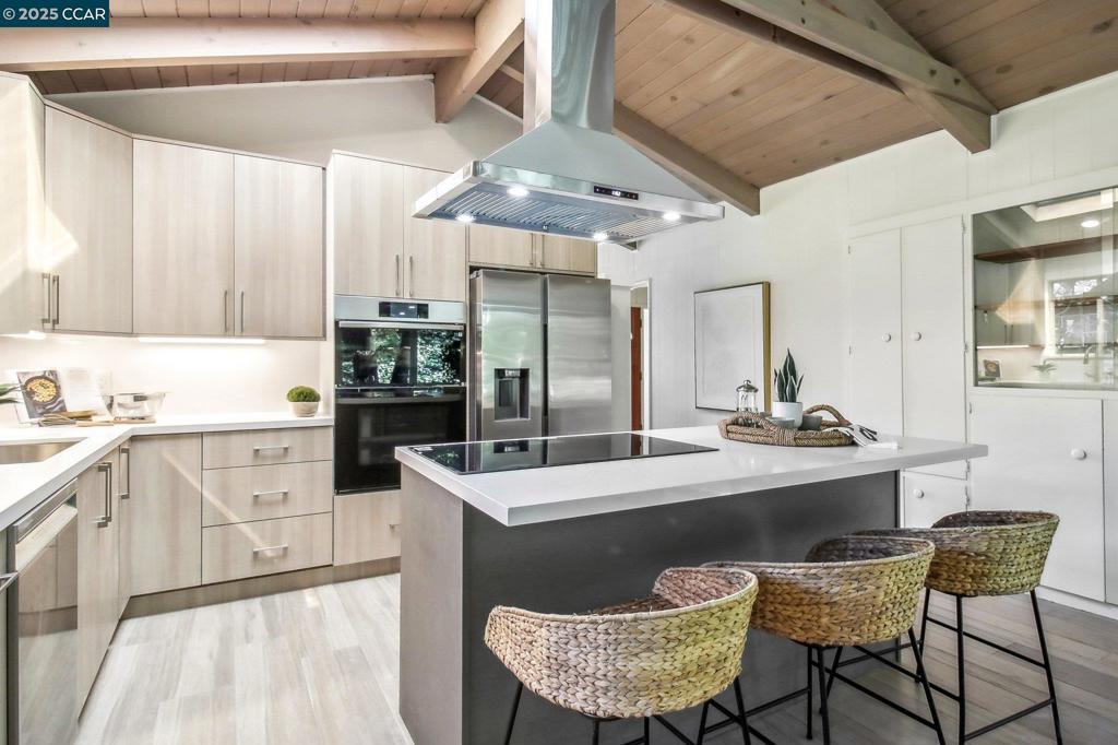 ORINDA C.C. - Residential