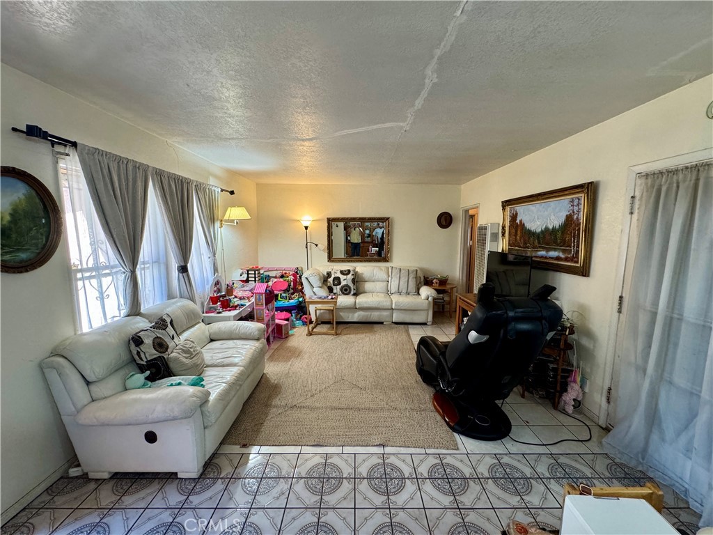 1235 W Camile Street