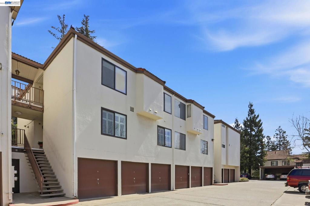21109 Gary Dr Dr