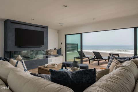 Tiny photo for 6726 Breakers Way, Ventura, CA 93001 (MLS # V1-36718)