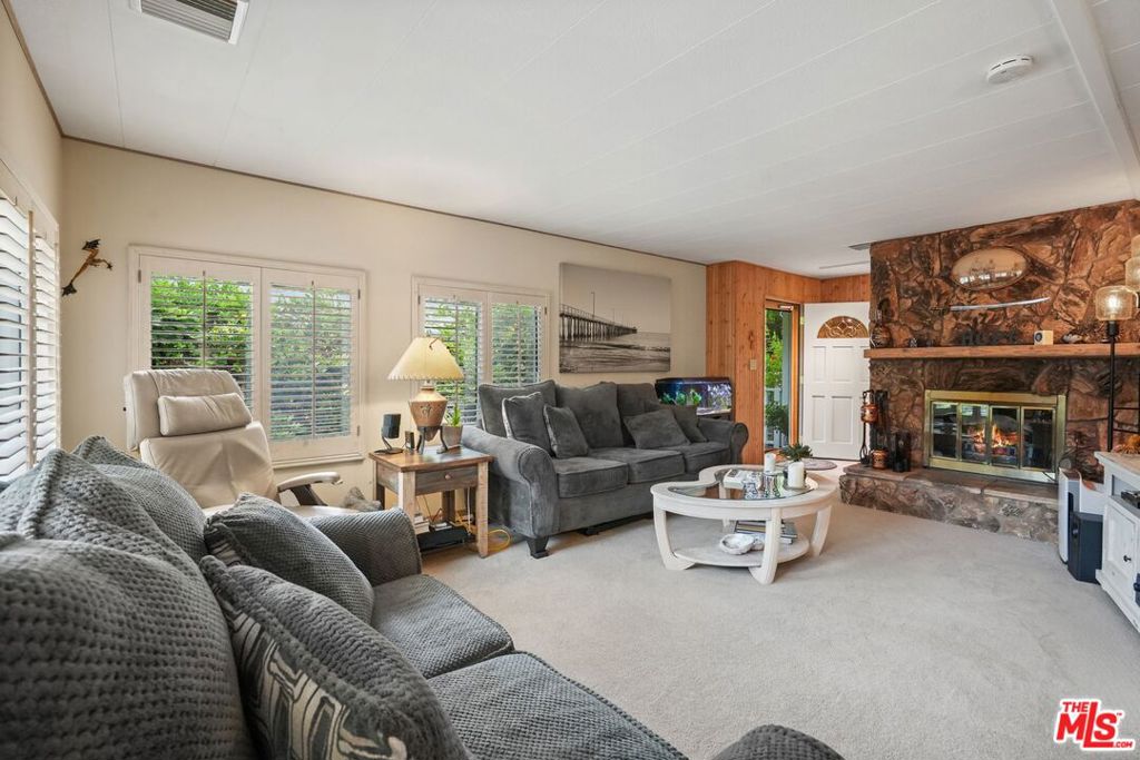 30473 Mulholland 33