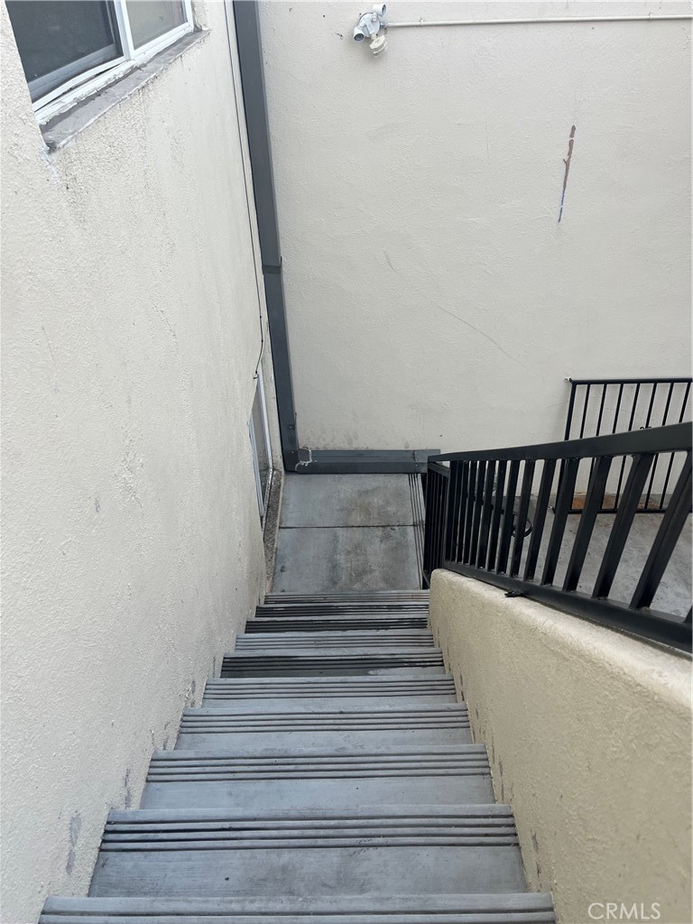 5833 E Beverly Boulevard