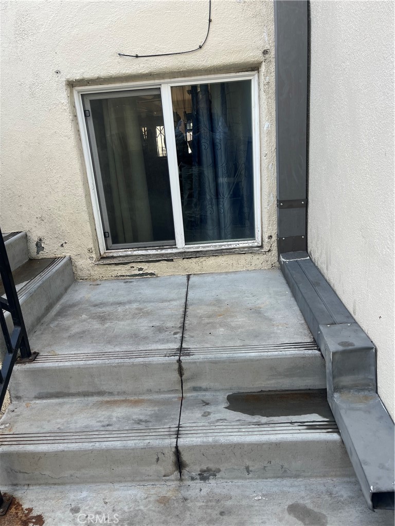 5833 E Beverly Boulevard