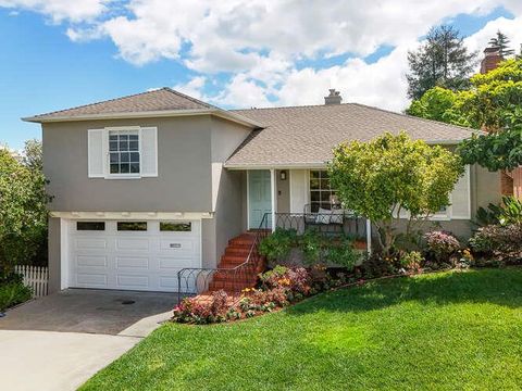 Photo of 811 Nevada Avenue, San Mateo, CA 94402 (MLS # ML82043432)