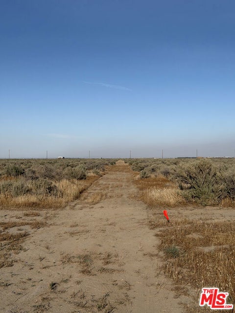 Photo of 80 Ave E-6 Avenue #E6/75, Antelope Acres, CA 93536 (MLS # 26834991)