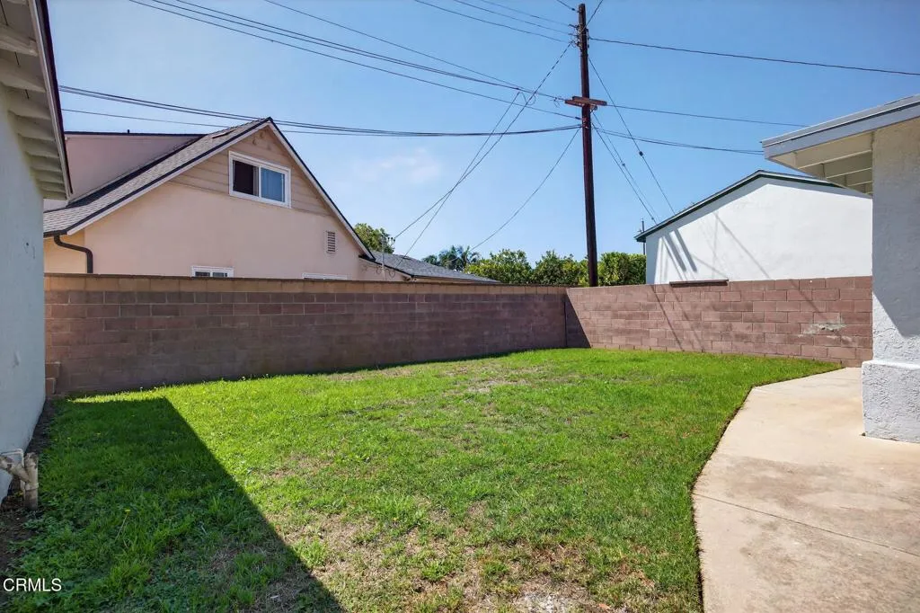 Ventura, California 93003, United States, 3 Bedrooms Bedrooms, ,2 BathroomsBathrooms,Residential,Active,216222