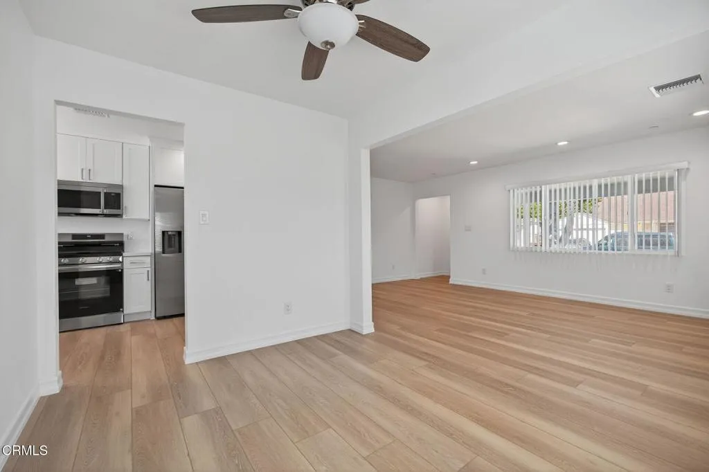 Ventura, California 93003, United States, 3 Bedrooms Bedrooms, ,2 BathroomsBathrooms,Residential,Active,216222