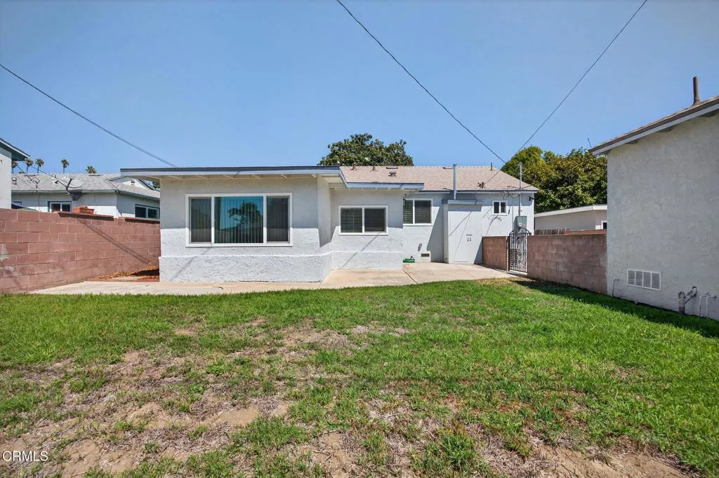 Ventura, California 93003, United States, 3 Bedrooms Bedrooms, ,2 BathroomsBathrooms,Residential,Active,216222