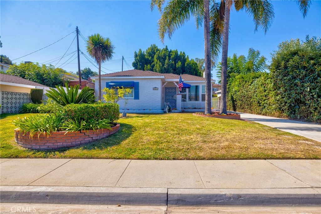 Welcome to 224 Ransom Way, a true gem nestled in a quiet Monterey Park cul-de-sac! This beautifully maintained 3-bedroom, 2-bath home offers 1,882 sq. ft. of living space on an expansive 10,000 sq. ft. lot—the largest on the street. Built with classic lath and plaster construction, this solid and well-crafted home boasts original hardwood floors, remodeled bathrooms, and central air conditioning for year-round comfort.
Enjoy stunning views of the San Gabriel Mountains from the comfort of your spacious living areas. The oversized, era-style kitchen offers abundant counter space and storage, perfect for cooking and entertaining. A dedicated laundry room adds convenience, while the two-car garage, large driveway, and additional RV parking provide ample space for vehicles and guests.
Whether you’re relaxing under the shade in the backyard, enjoying the peace and privacy of the cul-de-sac, or taking in the mountain views, this home has it all. A rare find in a prime location—don’t miss this exceptional opportunity!