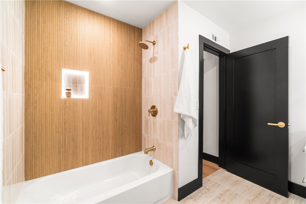 Meredith Gardens (MERE) - Residential