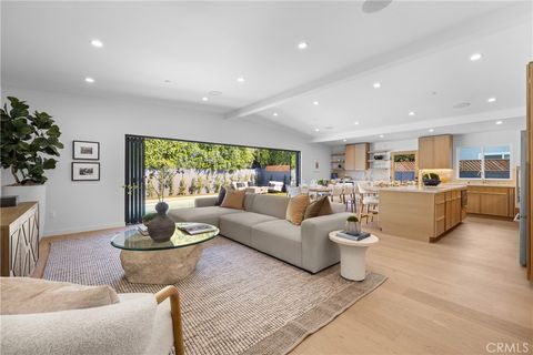 Photo of 5900 Ostrom AVE, Encino, CA 91316 (MLS # SR26104819)