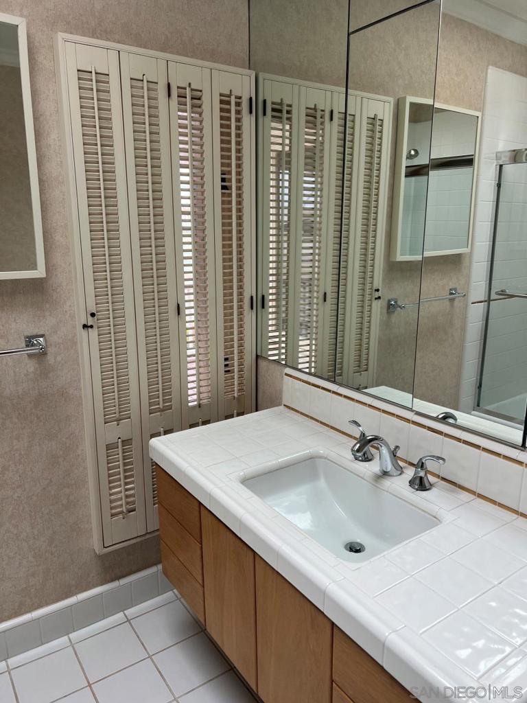 La Jolla - Residential Lease