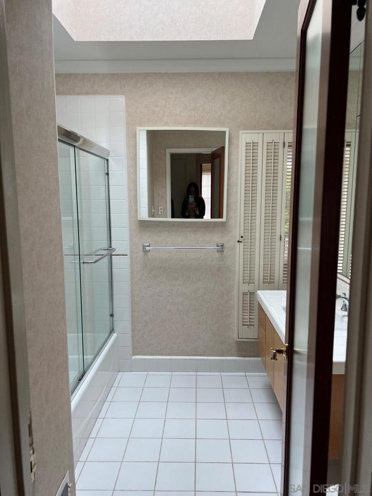 La Jolla - Residential Lease