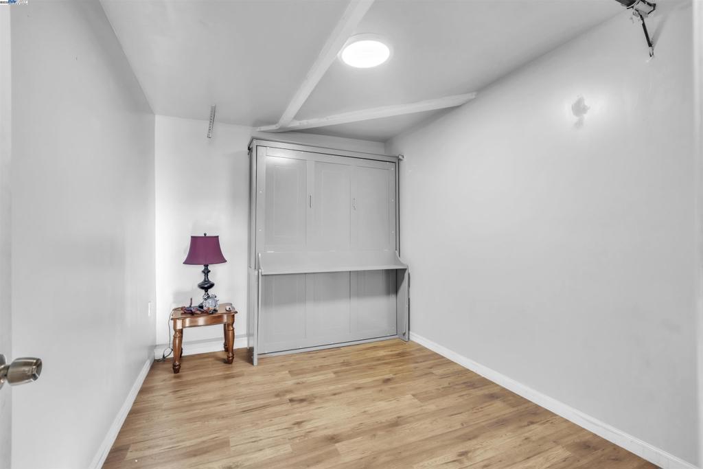 NEWARK - Residential