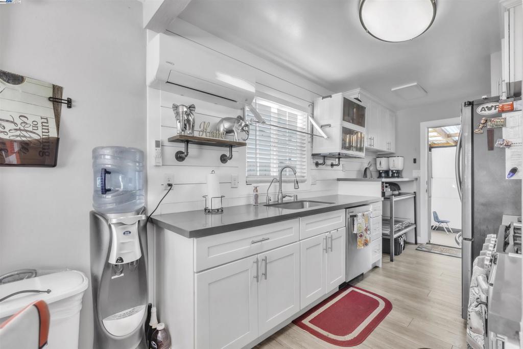 NEWARK - Residential