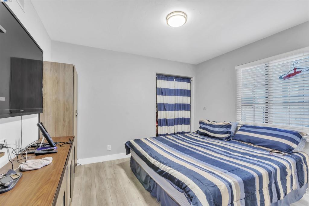 NEWARK - Residential