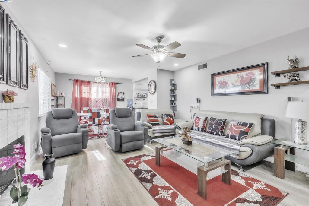 NEWARK - Residential