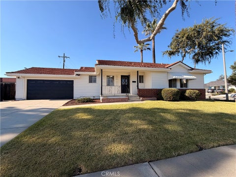 Photo of 111 La Plaza DR, La Habra, CA 90631 (MLS # IV26132306)