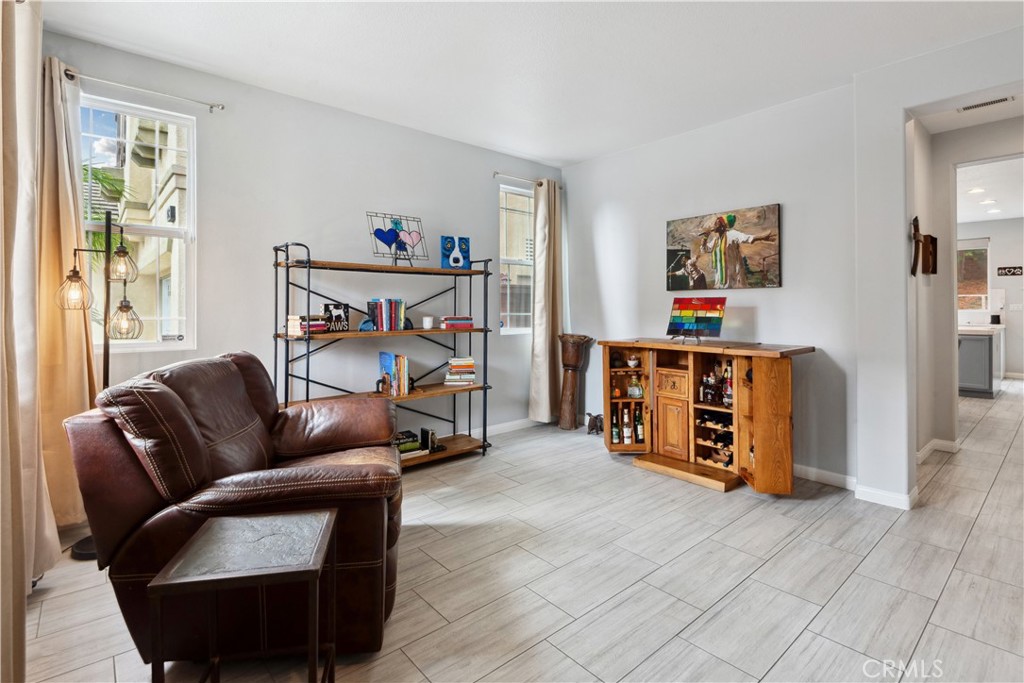 2421 Avis Court