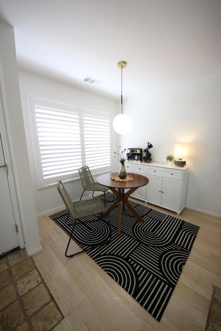 546 Woodside Oaks 6