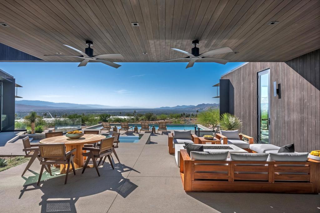 2085 Desert Flower Court