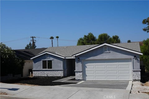 Photo of 315 Davis St, Lake Elsinore, CA 92530 (MLS # ND26225702)