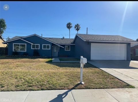 Photo of 3664 Skylark Dr Dr, Riverside, CA 92505 (MLS # IV25236060)