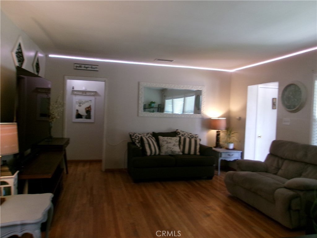 3720 Camellia