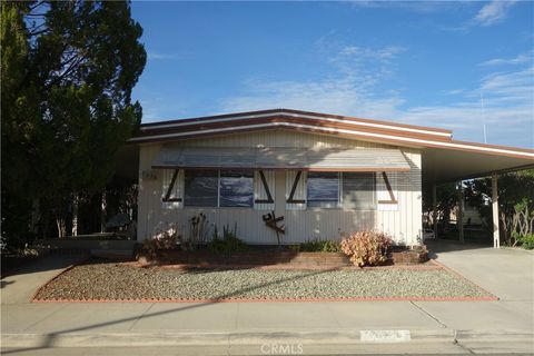 Photo of 1116 Santa Maria Dr, Hemet, CA 92543 (MLS # IV26002817)