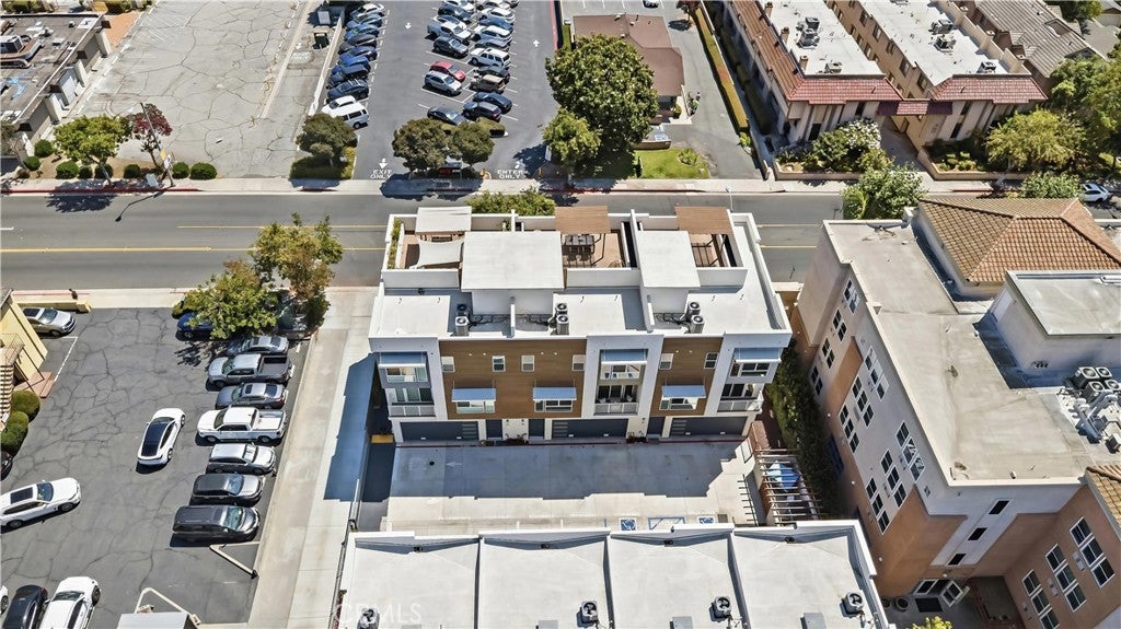 15 S Chapel Ave B