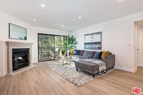 Tiny photo for 1633 S Bentley Avenue #204, Los Angeles, CA 90025 (MLS # 25624103)