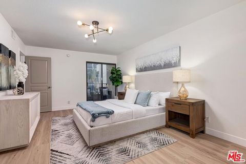 Tiny photo for 1633 S Bentley Avenue #204, Los Angeles, CA 90025 (MLS # 25624103)